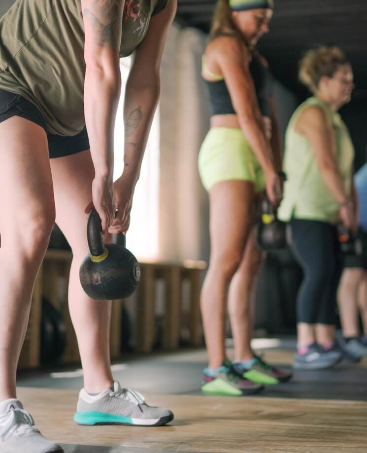 6-week-challenge-women-hero-bg